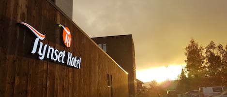 Mặt tiền nơi lưu trú