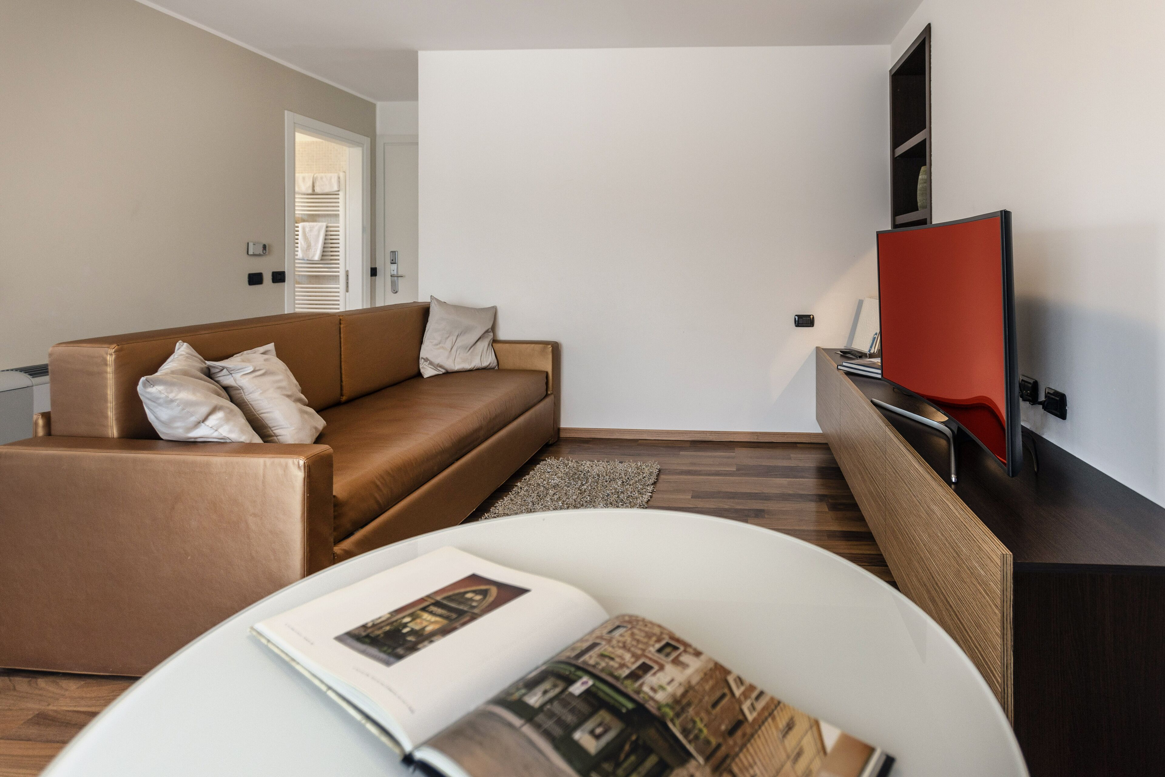 comfort apartment, lake view | premium bedding, in-room safe, individually decorated