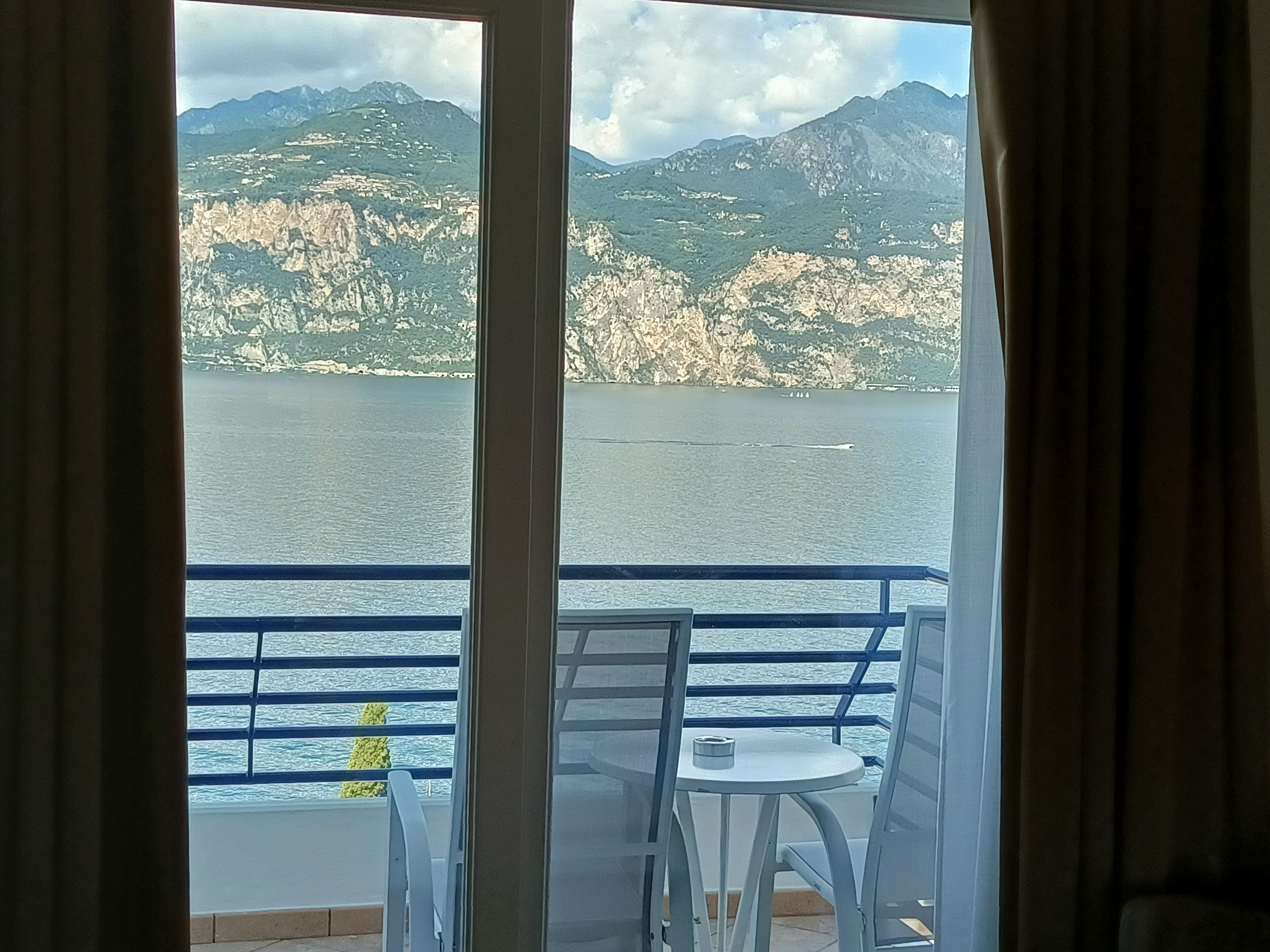 deluxe double or twin room, balcony, lake view | balcony view
