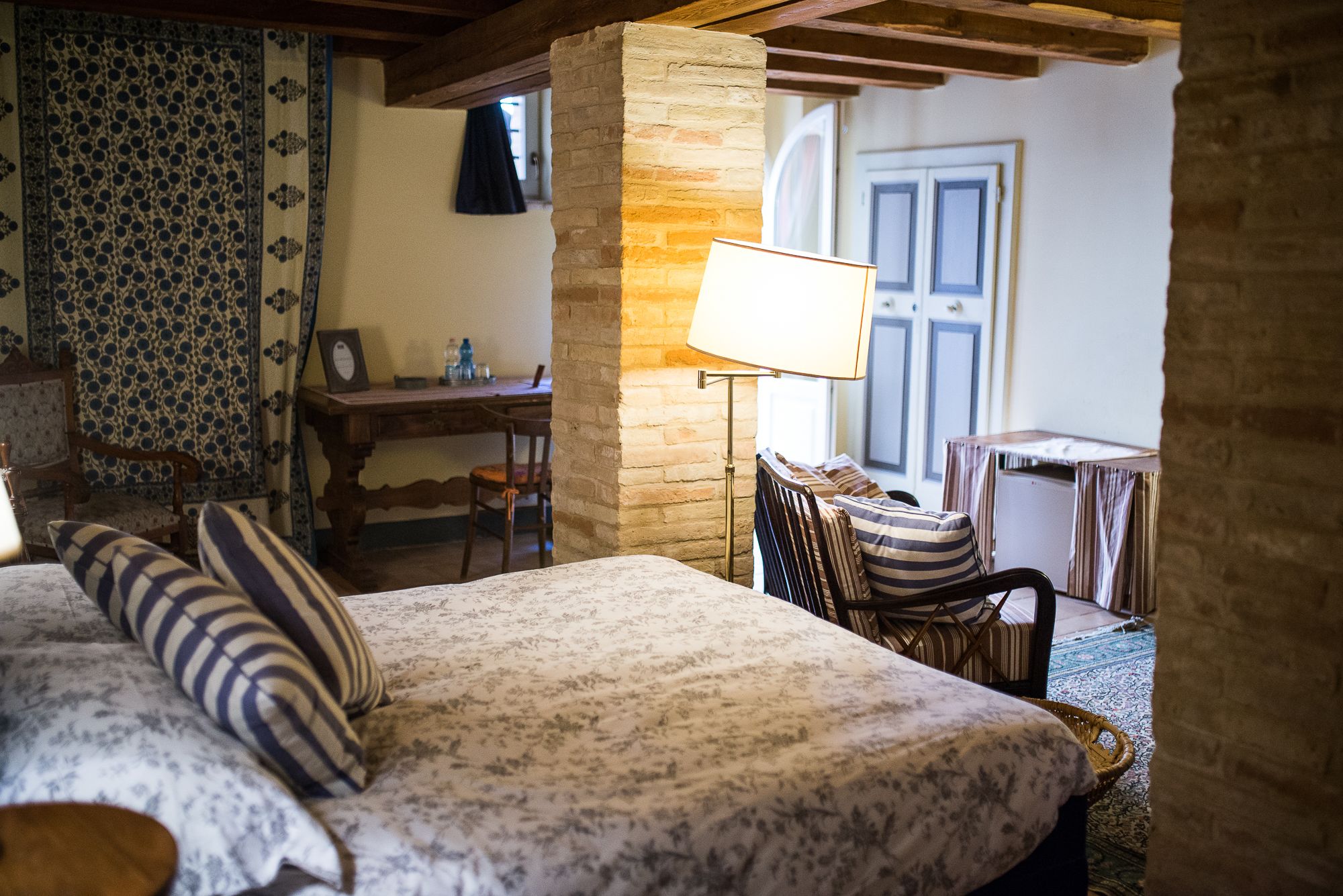 Minibar, két bảo mật tại phòng, bàn, phòng cách âm 