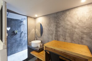Phòng Tiêu chuẩn, phòng tắm riêng | Phòng tắm | Buồng tắm vòi sen, đồ dùng nhà tắm miễn phí, khăn tắm 
