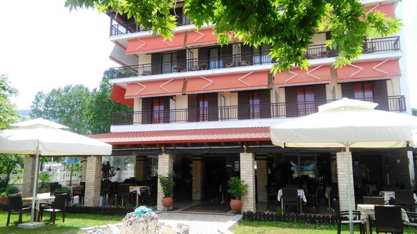 Fachada de la propiedad