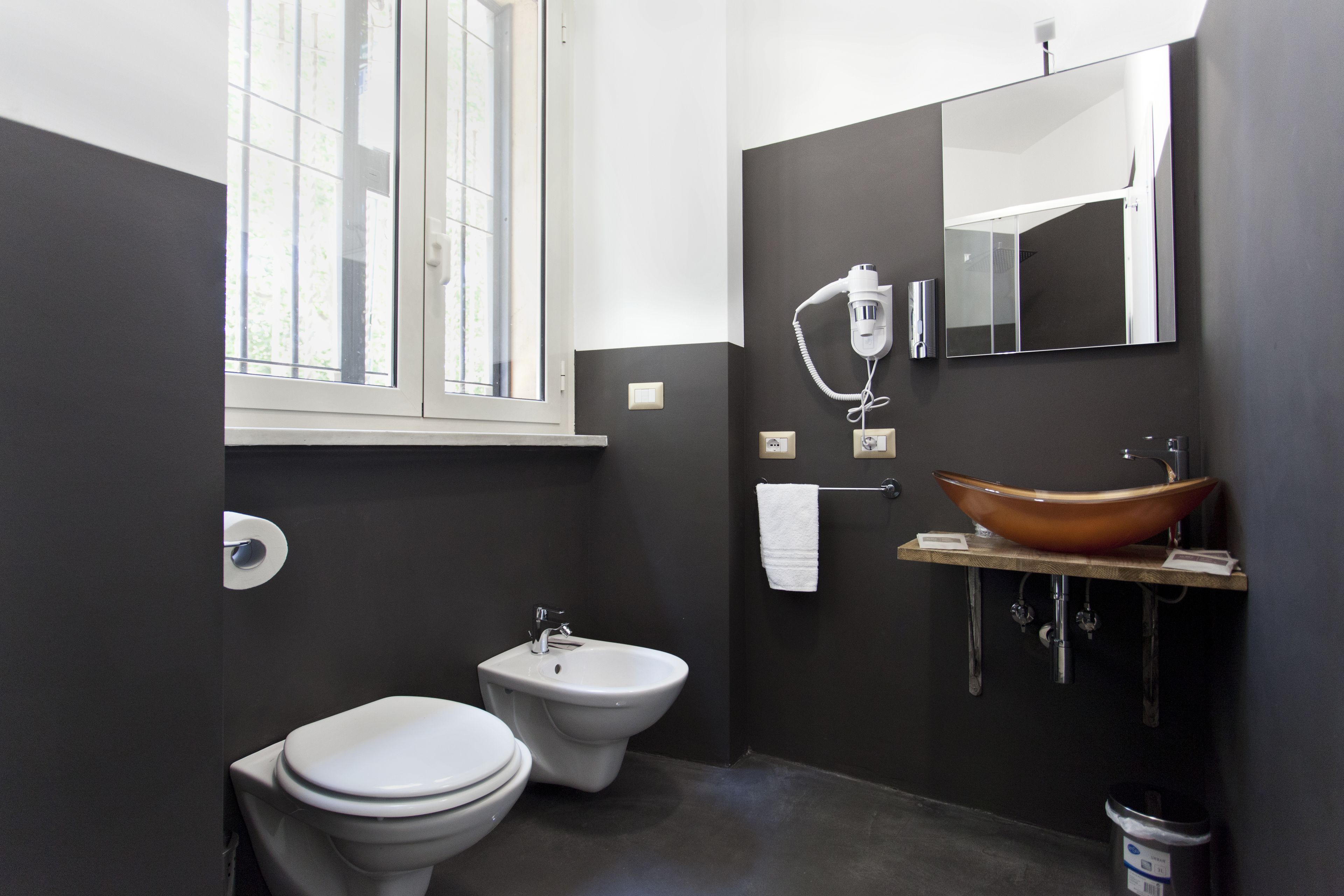 Photo - Secret Rhome