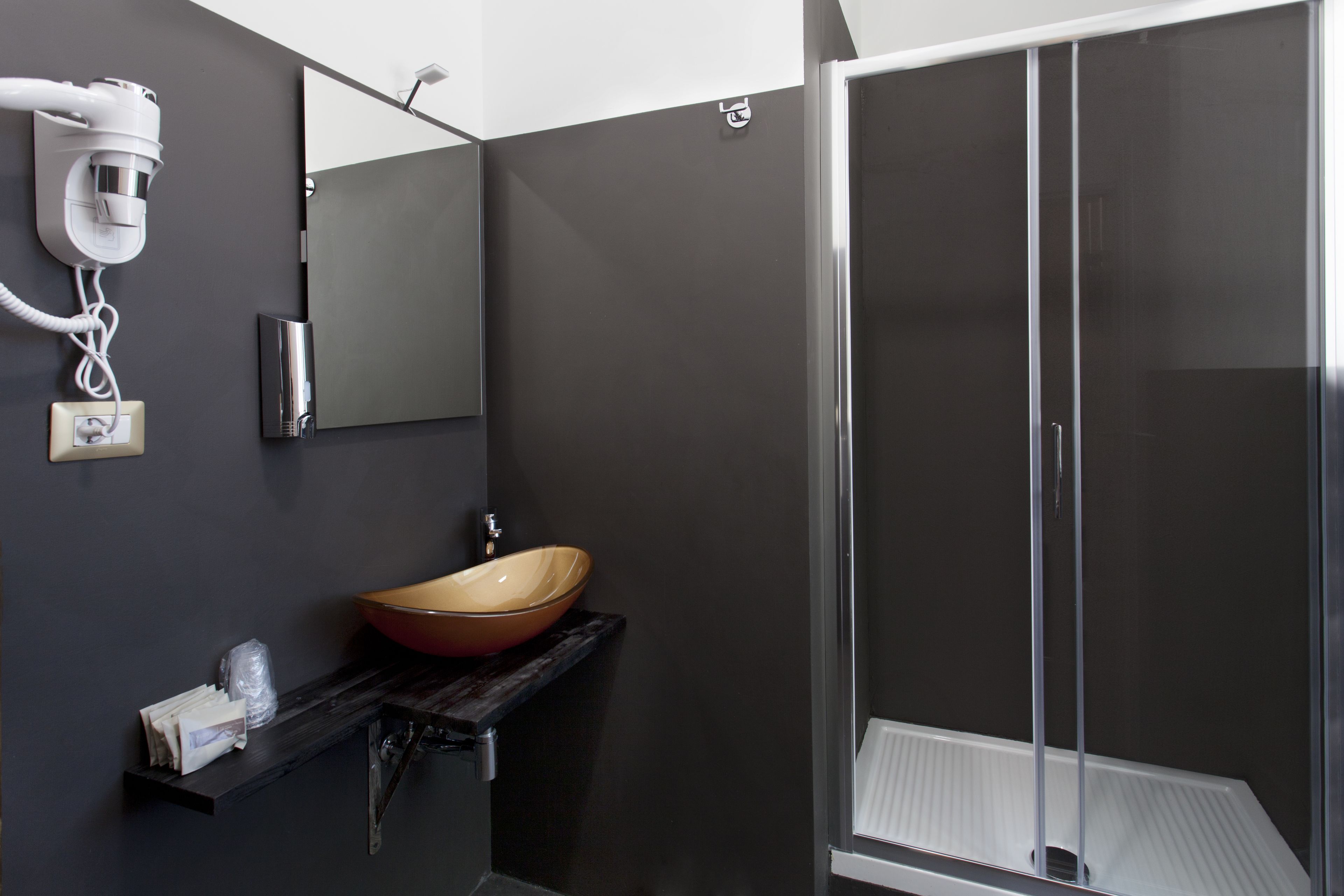 Photo - Secret Rhome