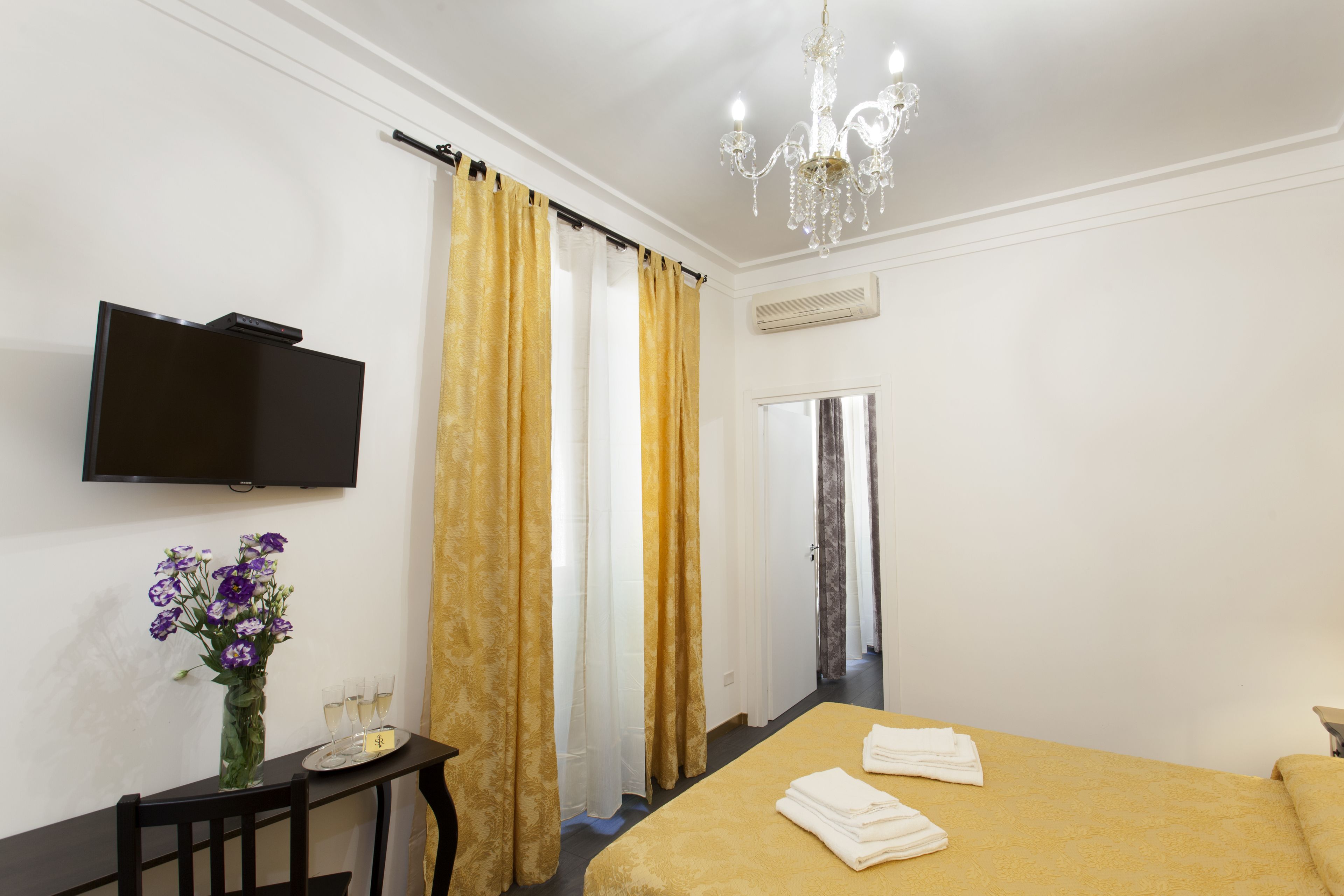 Photo - Secret Rhome