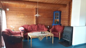 Classic Cottage, 3 Bedrooms, Kitchenette (Cottage A) | Living room - Terråk Gjestegård (Bindal)