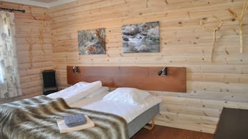Family Suite, 3 Bedrooms, Private Bathroom, Ocean View (Suite 7) | 1 bedroom, premium bedding, pillow-top beds, individually decorated