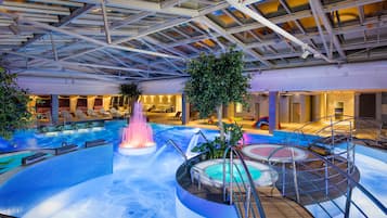 Sauna, tina de hidromasaje, baño de vapor y baño turco o hammam