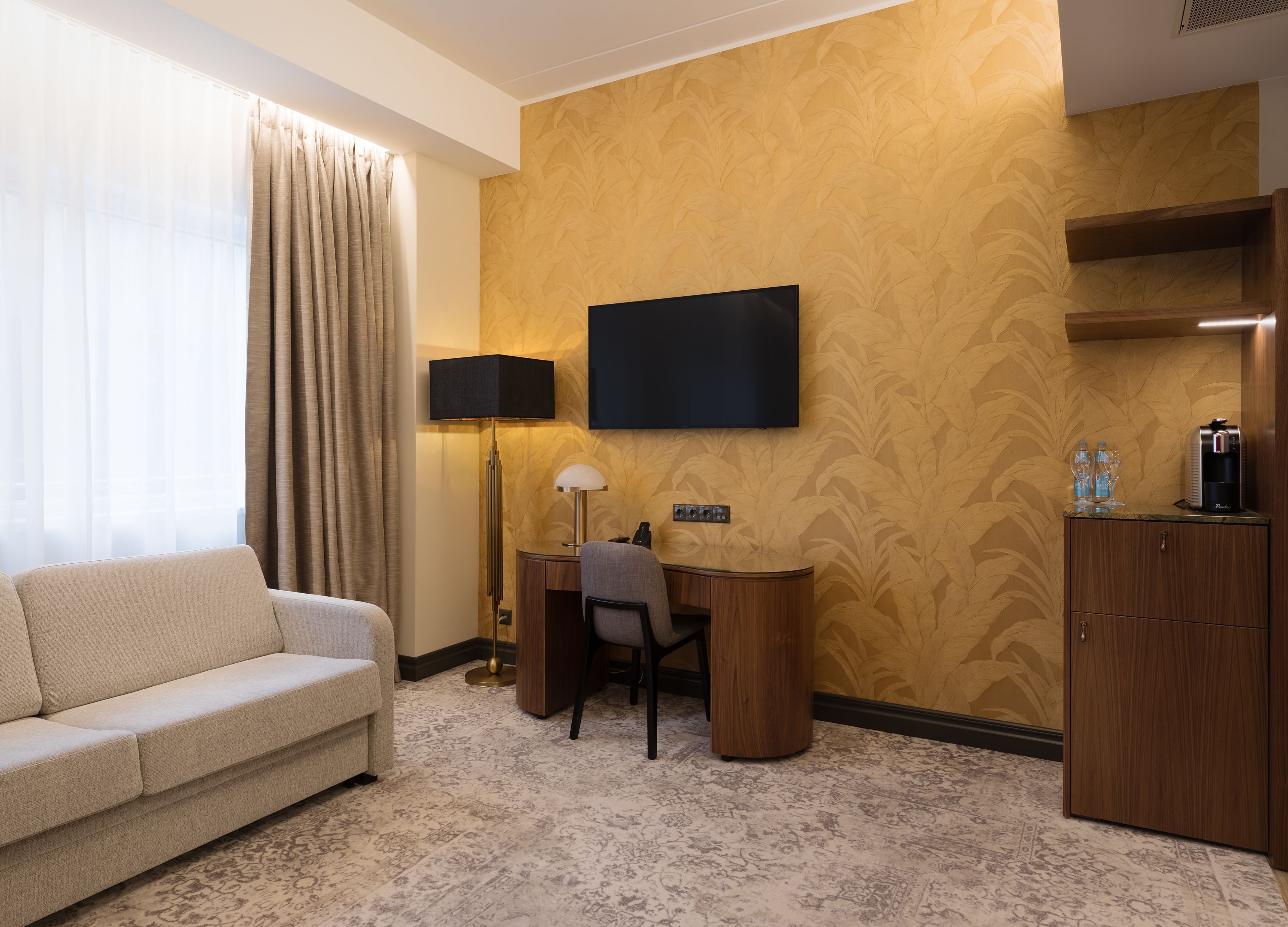 deluxe double or twin room | room amenity