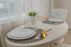 In-room dining - PaulMarie Apartments in Gomel (Gomel)