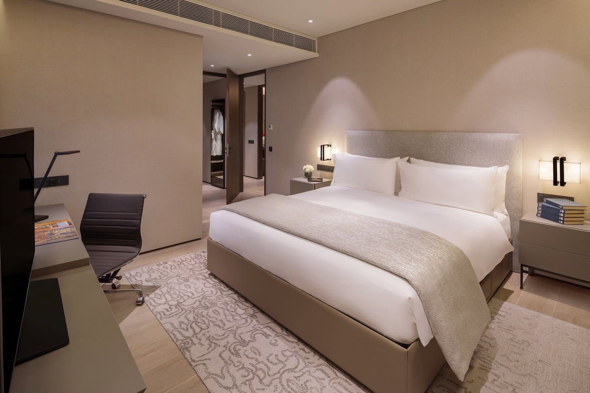 In-room safe, desk, blackout drapes, soundproofing