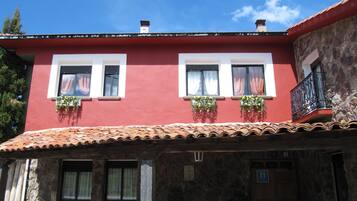 Façade de lâhĂ©bergement