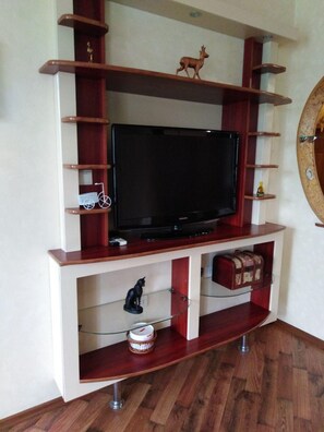 PaulMarie Apartments on Kyrova | Television - PaulMarie Apartments in Vitebsk (Vitebsk)