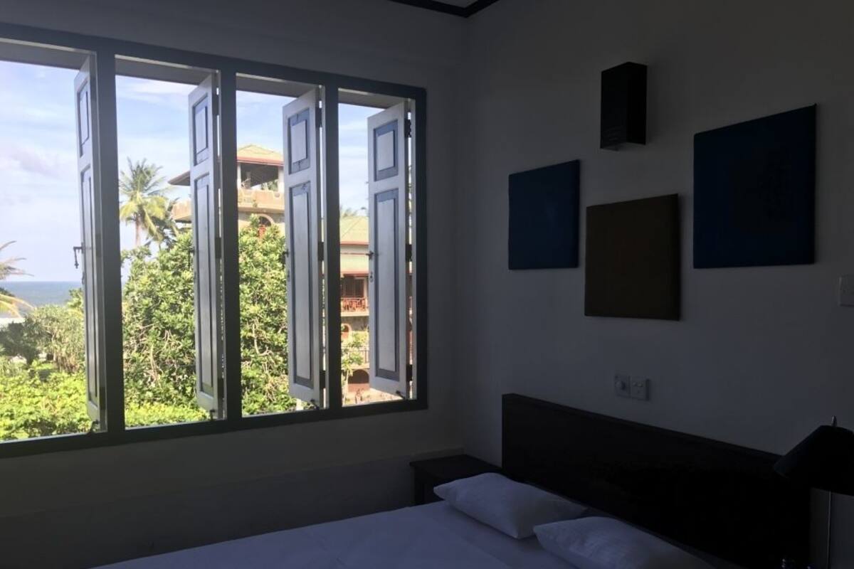 Chambre Supérieure, vue mer | Coffres-forts dans les chambres, bureau, fer et planche à repasser