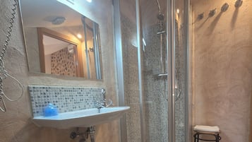 Standard Double Room, Balcony, City View | Bathroom | Shower, designer toiletries, hair dryer, towels