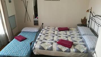 Desk, blackout curtains, free WiFi