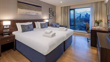 Premium Studio, 2 Twin Beds | 1 makuuhuone, ylelliset vuodevaatteet, tallelokero huoneessa, työpöytä