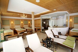 Salas para tratamentos a dois, sauna seca, sauna a vapor