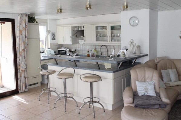 Apartment, 3 Bedrooms, Terrace, Hill View | Private kitchen - Basel Fair - Amazing Penthouse (Weil am Rhein)