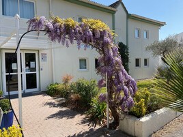 Fachada de la propiedad