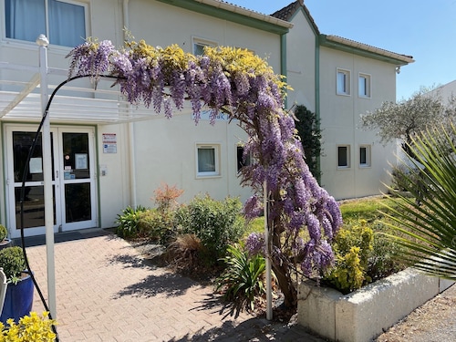 Brit Hotel Salon de Provence