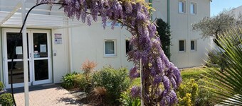 Brit Hotel Salon de Provence