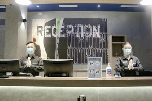 Lobby - ibis budget Cirebon (North Cirebon)