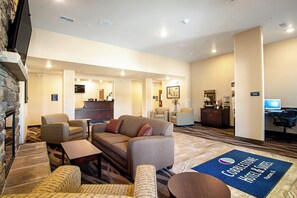 Lobby - Cobblestone Hotel & Suites - Paxton (Paxton)