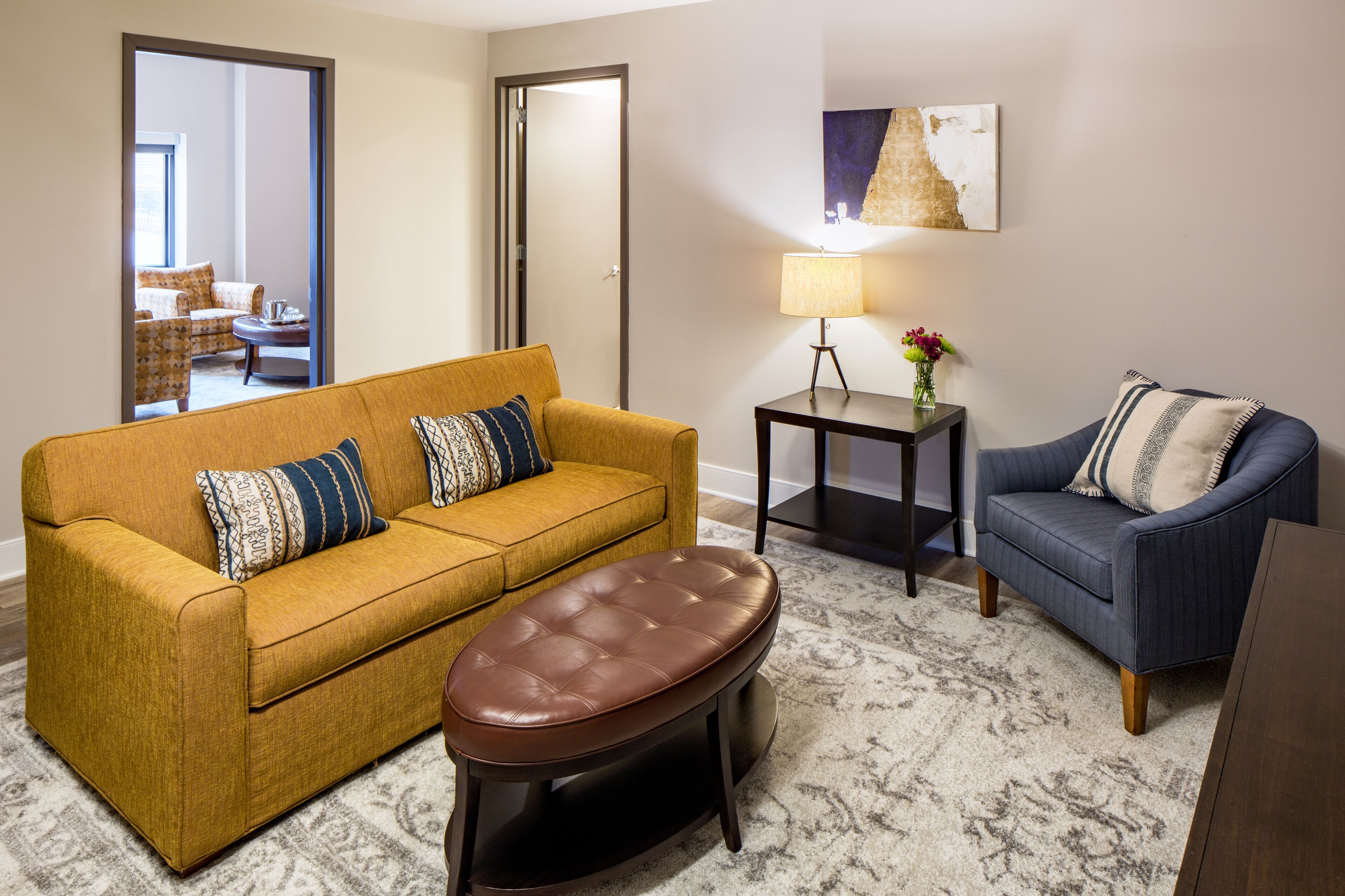 suite, 1 king bed (edison) | living room | flat-screen tv