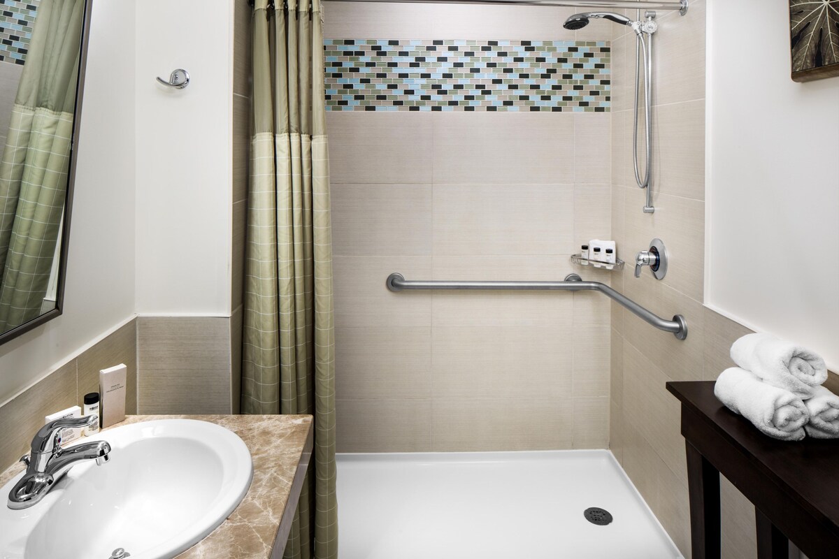 Bathroom shower