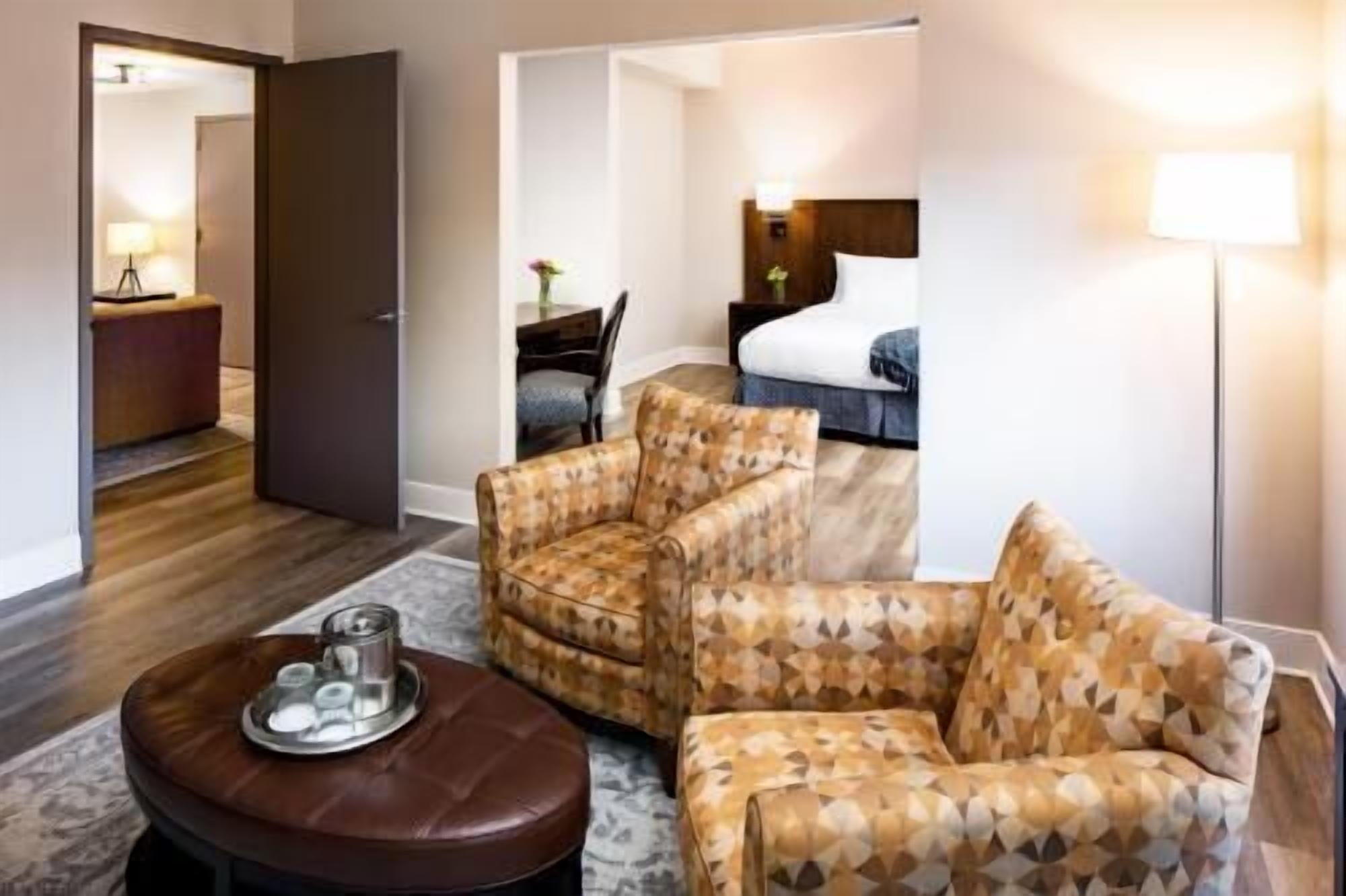 In-room safe, desk, laptop workspace, soundproofing