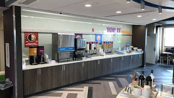 Free daily buffet breakfast