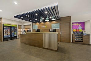 Reception - Home2 Suites by Hilton Baytown (Baytown)