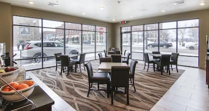 Cobblestone Inn & Suites at UW Stout Downtown Menomonie
