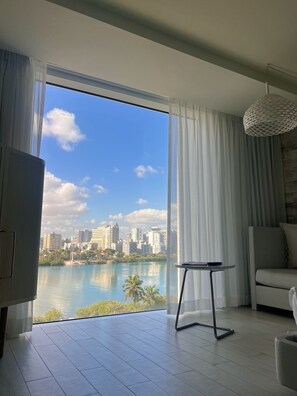 Chambre Premium, 1 très grand lit (LAGUNA) | Literie de qualité supérieure, minibar, coffres-forts dans les chambres