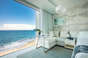 Ropa de cama de alta calidad y minibar