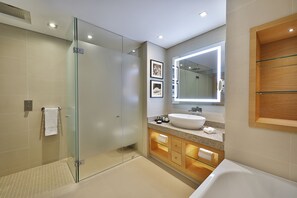 Free toiletries, hair dryer, towels, soap - Hilton Cabo Verde Sal Resort (Sal)