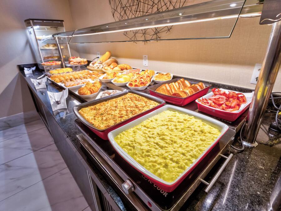 Breakfast buffet