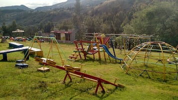 Children’s play area – outdoor