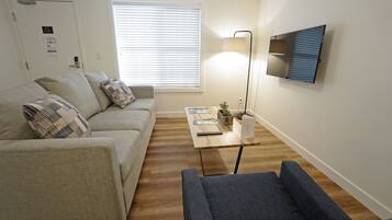 Less Desirable 1 Bedroom Unit (No parking, close to hot tub, No Pets) | Iron/ironing board, free WiFi, bed sheets