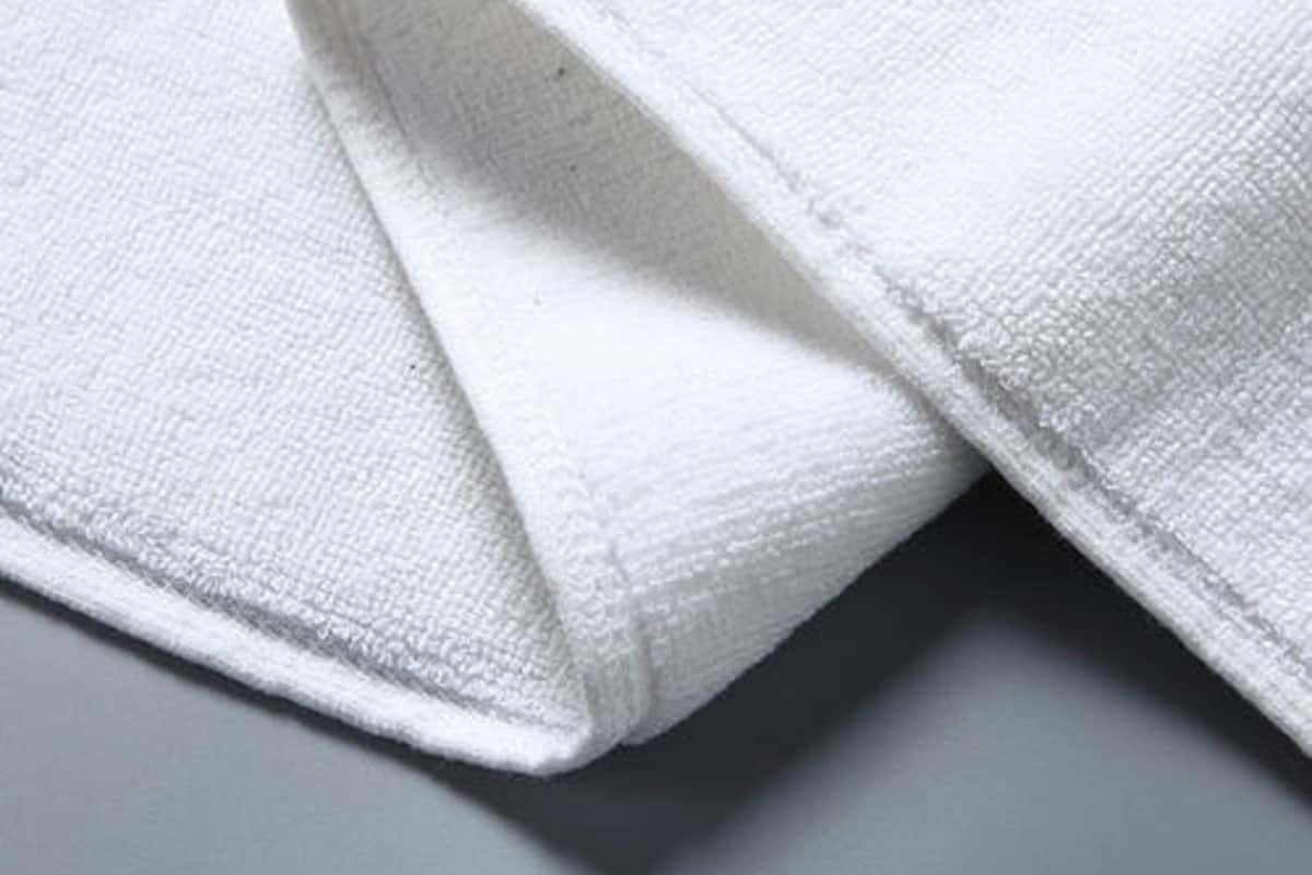 Dusche, kostenlose Toilettenartikel, Haartrockner, Bademäntel