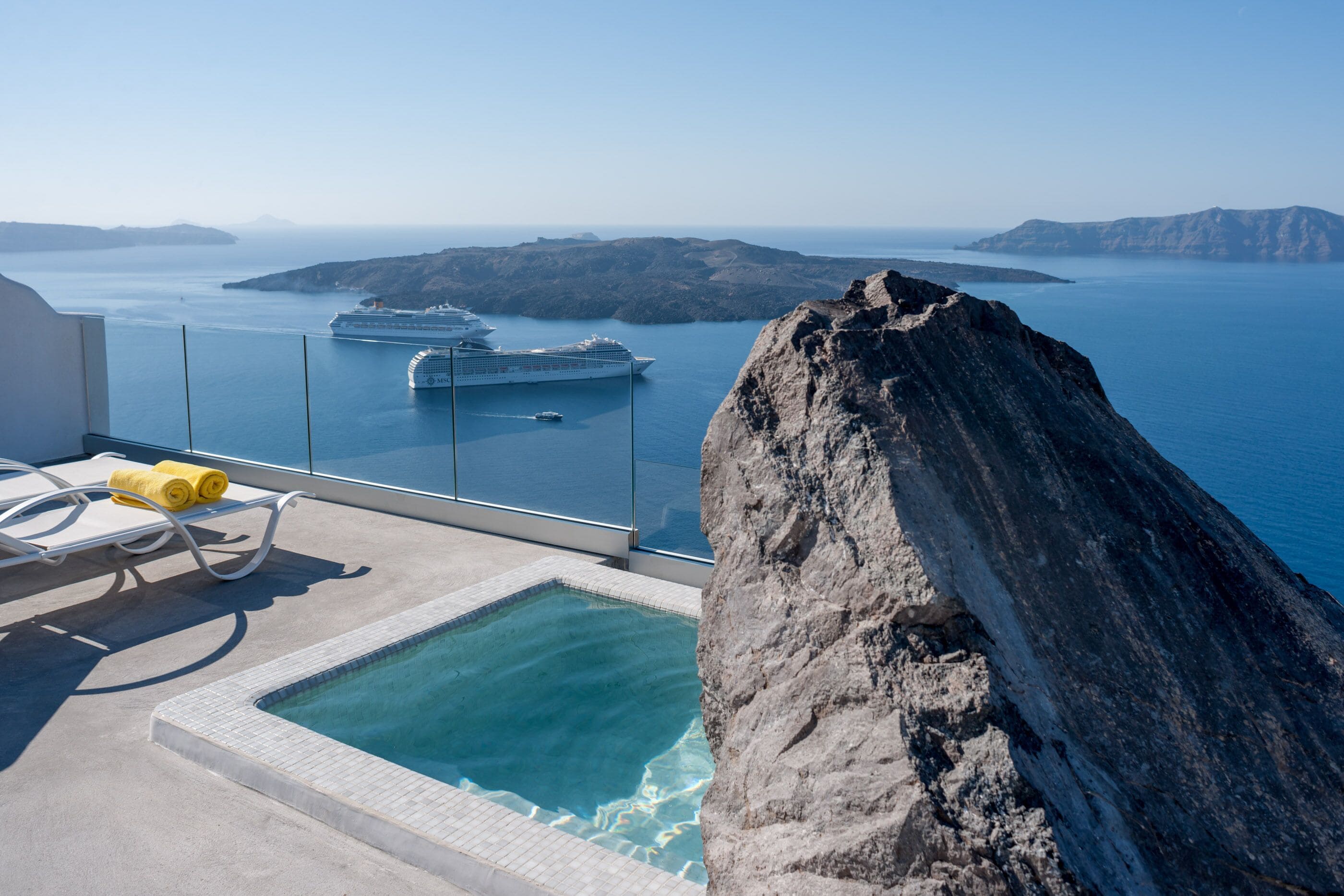 suite, hot tub, sea view (rock, outdoor hot tub) | terrace/patio