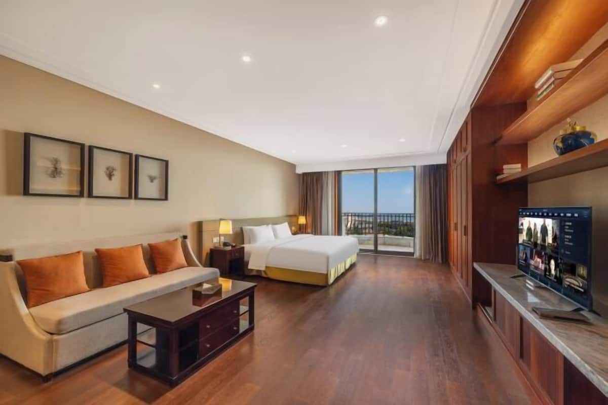 In-room safe, desk, blackout drapes, iron/ironing board