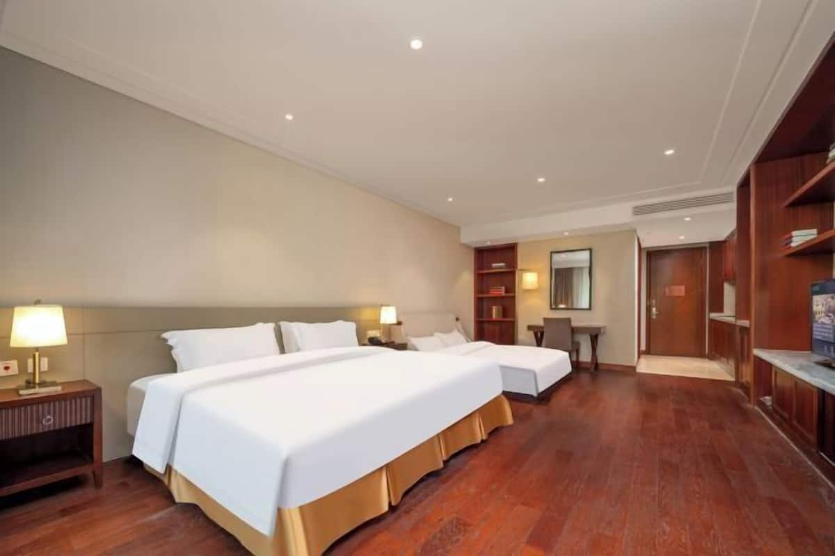 In-room safe, desk, blackout drapes, iron/ironing board