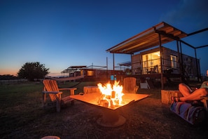 View from room - Flophouze Shipping Container Hotel (Round Top)