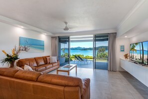 Living area - Beach Lodges (Whitsundays)