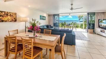 2 Bedroom Apartment 14 | In-room dining