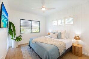 Villa Luxe, 3 chambres, vue marina (7) | Fer et planche à repasser, Wi-Fi gratuit