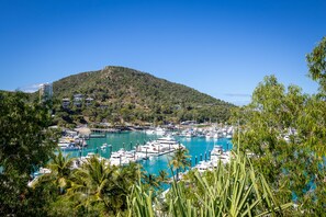 Villa Luxe, 3 chambres, vue marina (7) | Vue de la chambre