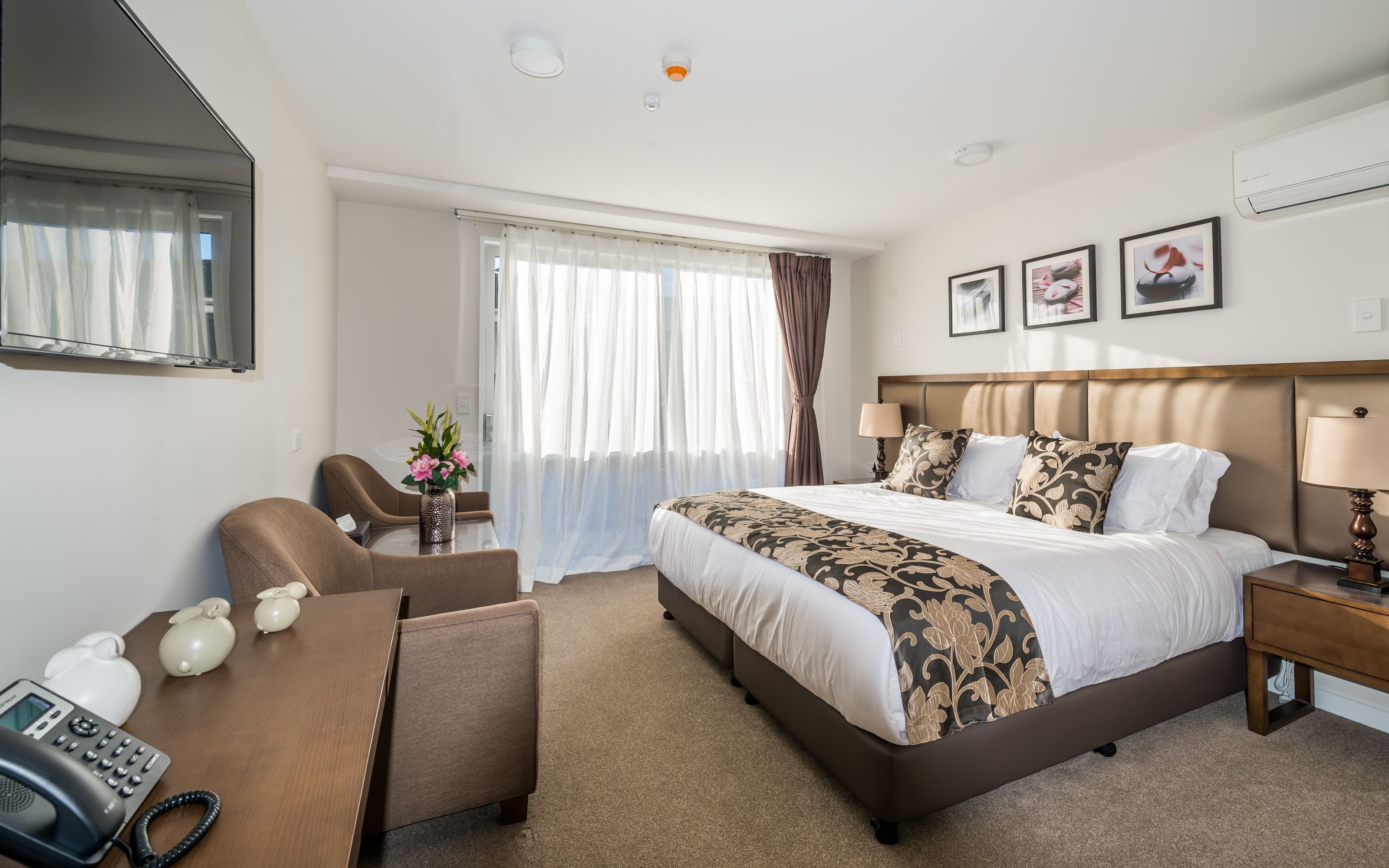 Studio Deluxe | Bureau, chambres insonorisées, fer et planche à repasser, Wi-Fi gratuit